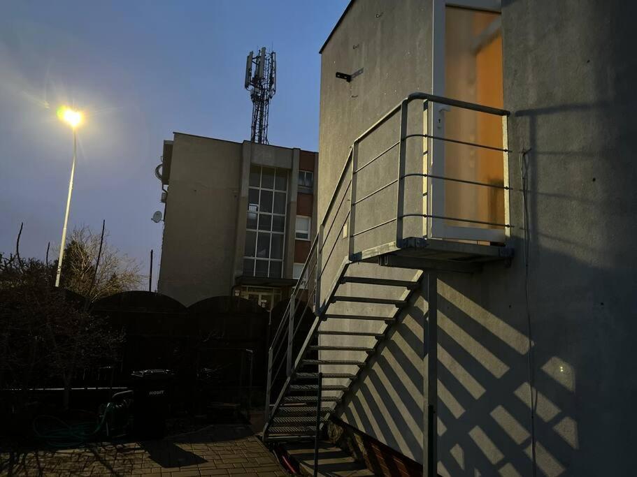 Sparrow Apartmens - Vrabcia Ulica 9, Kosice Exterior photo