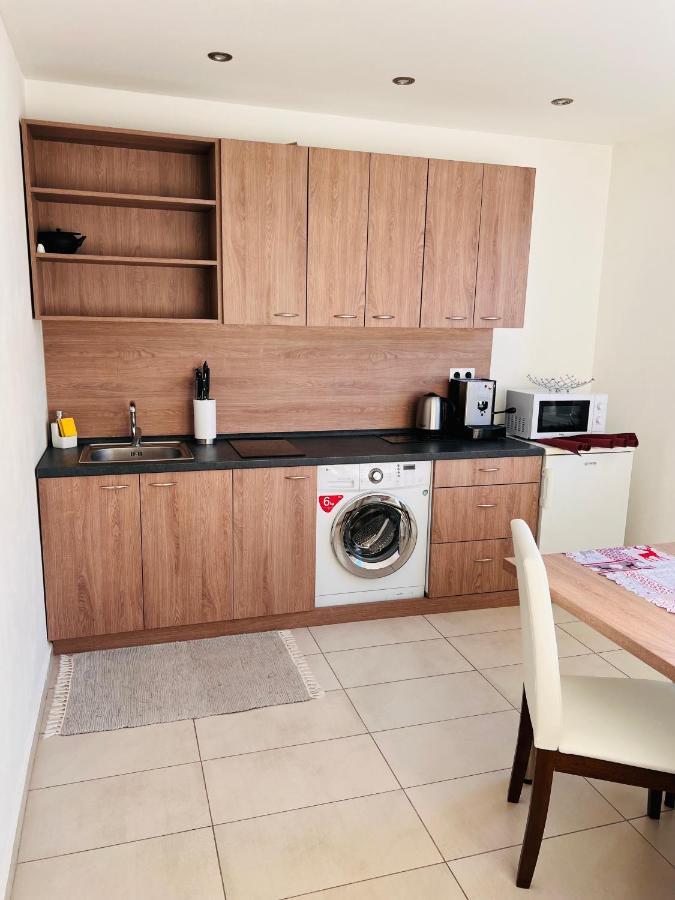 Sparrow Apartmens - Vrabcia Ulica 9, Kosice Exterior photo